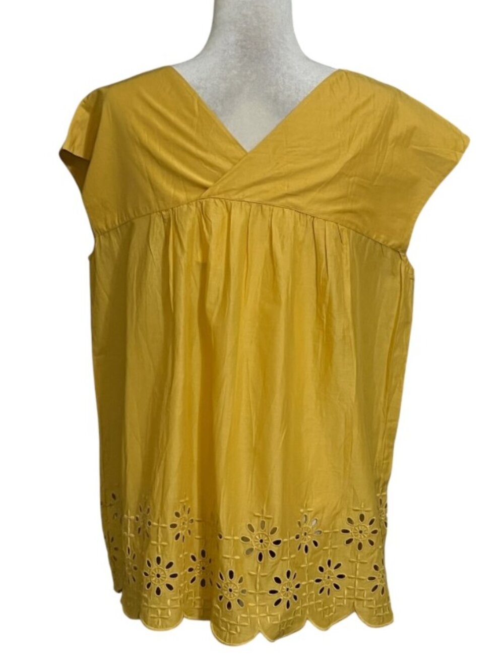 UNIQLO Yellow Eyelet Embroidered Blouse Women XL V Neck Summer Top NWT - Picture 2 of 6